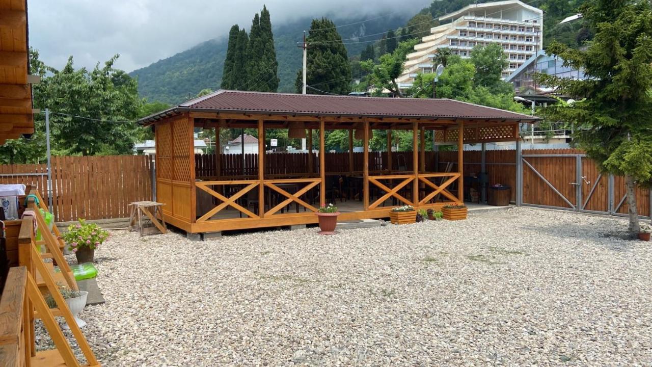 Hotel Гостевой Дом-Малина Gagra Exterior foto